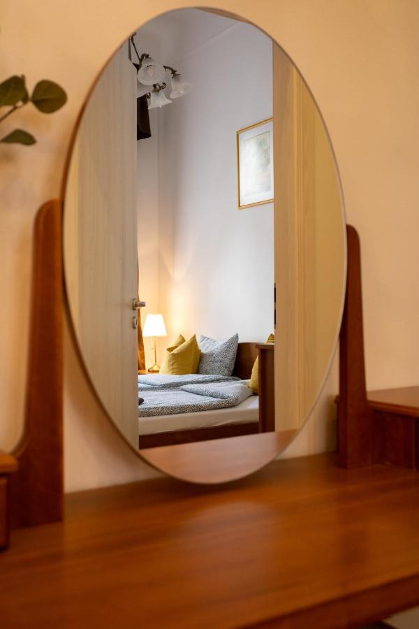 Emerald Suite With Free Parking Budapest Eksteriør bilde