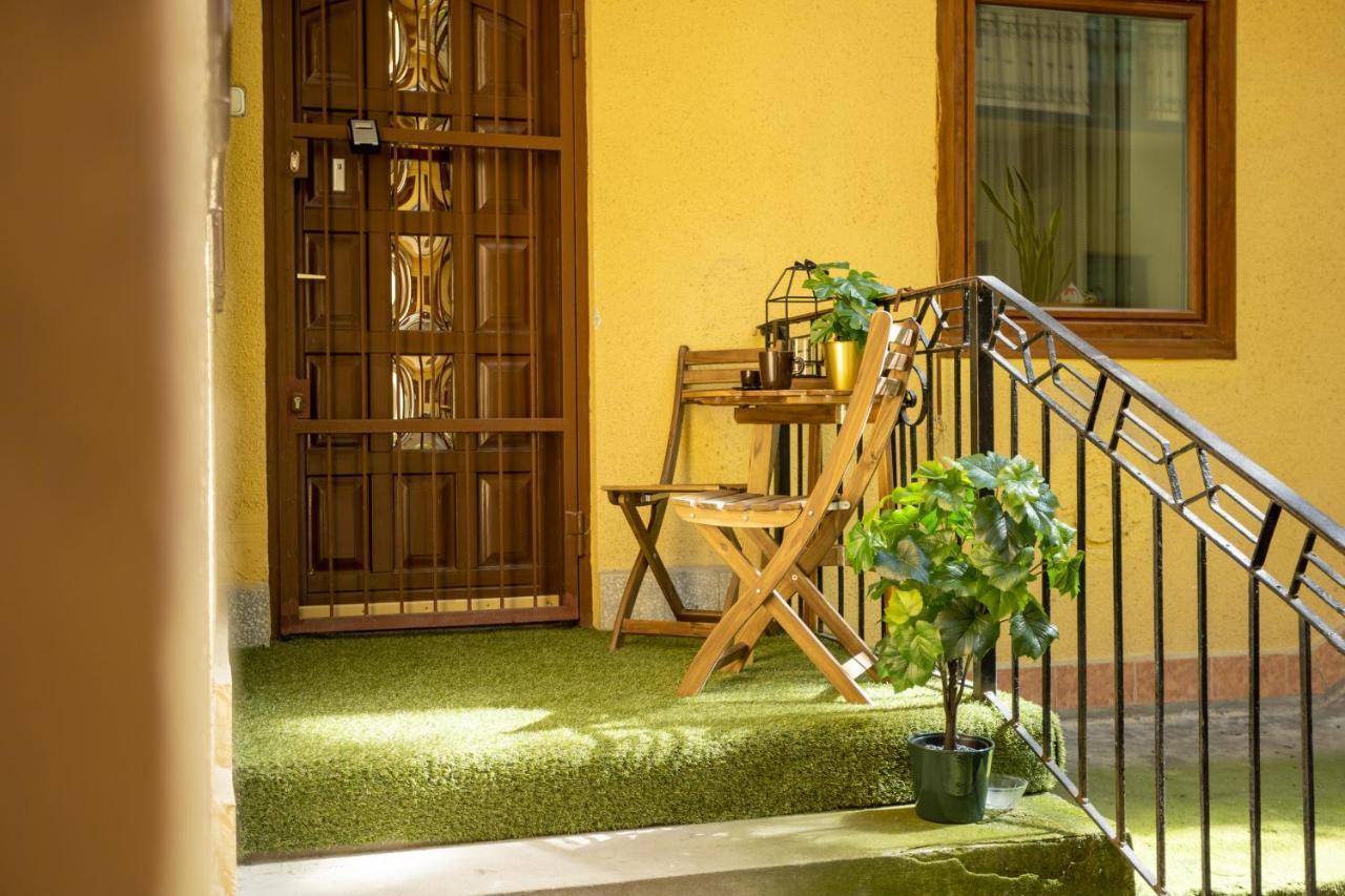 Emerald Suite With Free Parking Budapest Eksteriør bilde