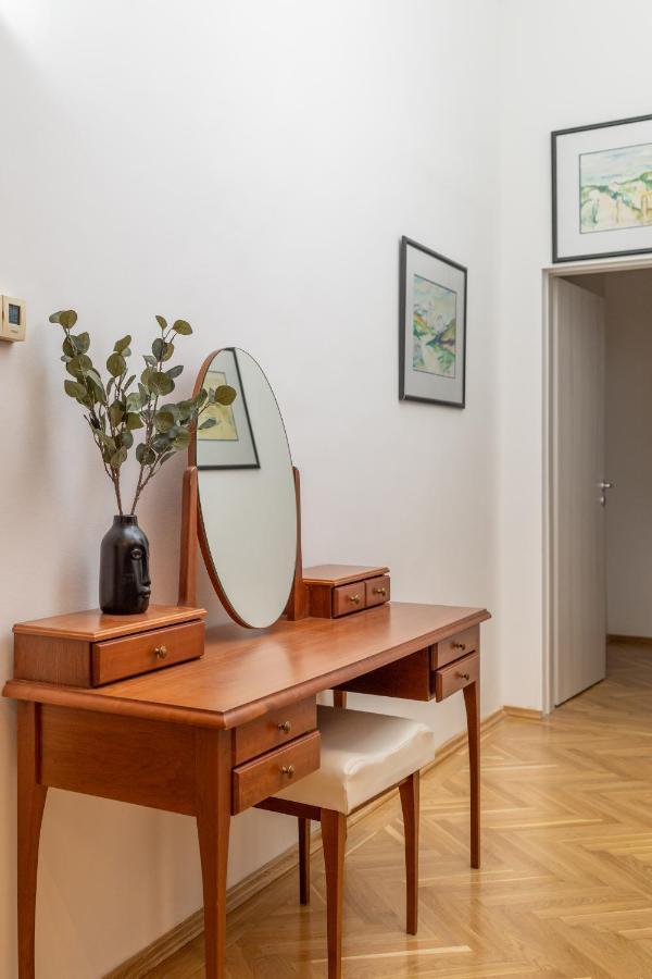 Emerald Suite With Free Parking Budapest Eksteriør bilde