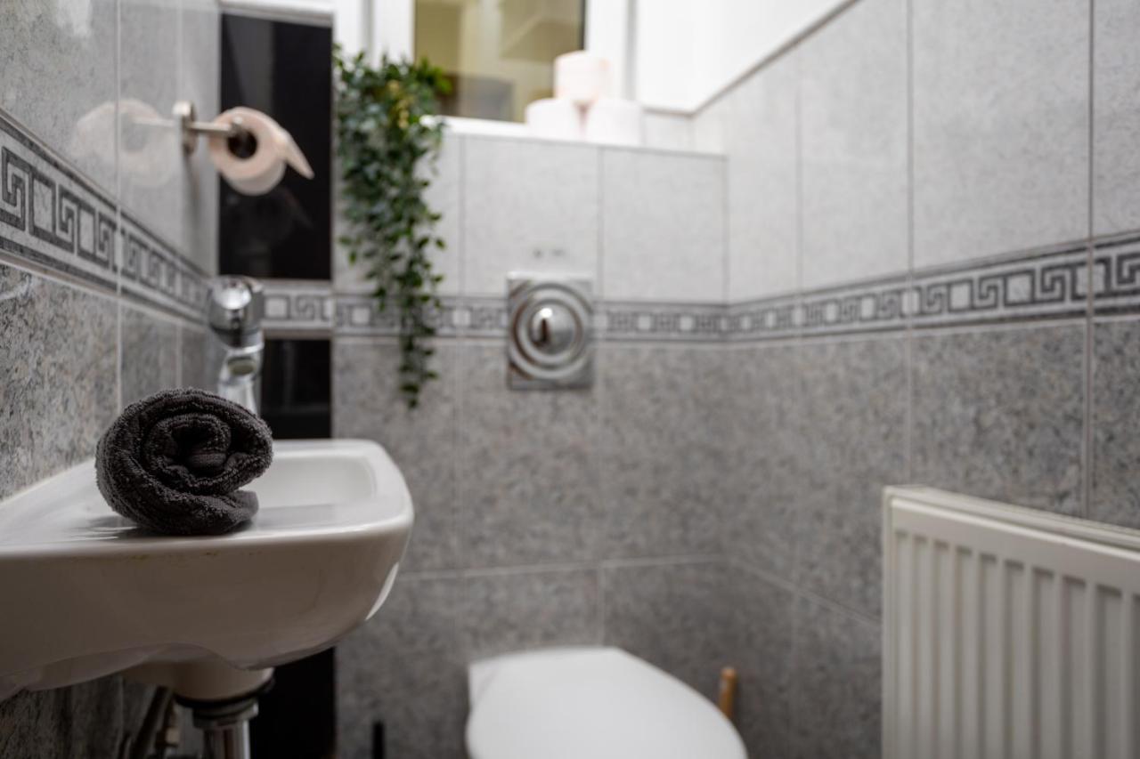 Emerald Suite With Free Parking Budapest Eksteriør bilde